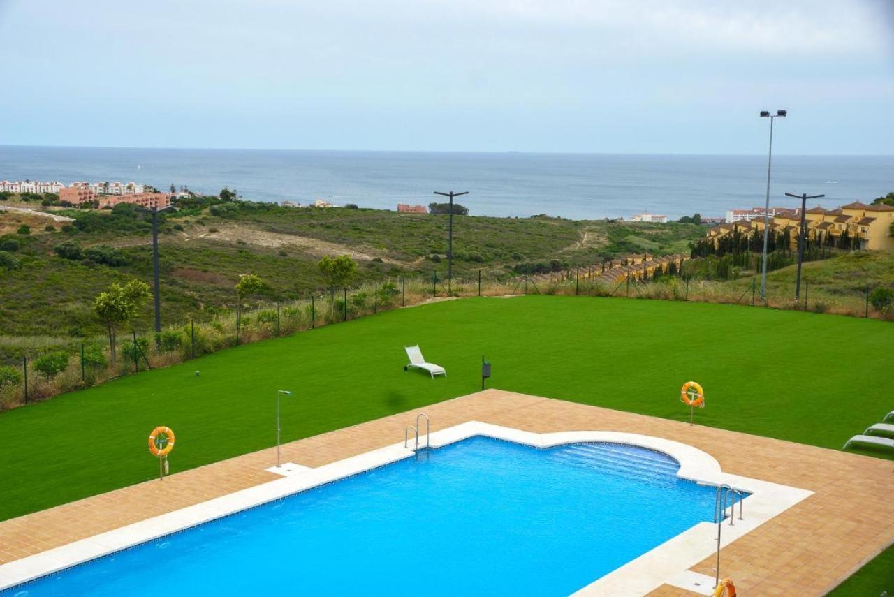 Small Oasis Nelson Mandela Apartment With Sea View, Two Bedrooms, Parking, Terrace And Pool Manilva Εξωτερικό φωτογραφία