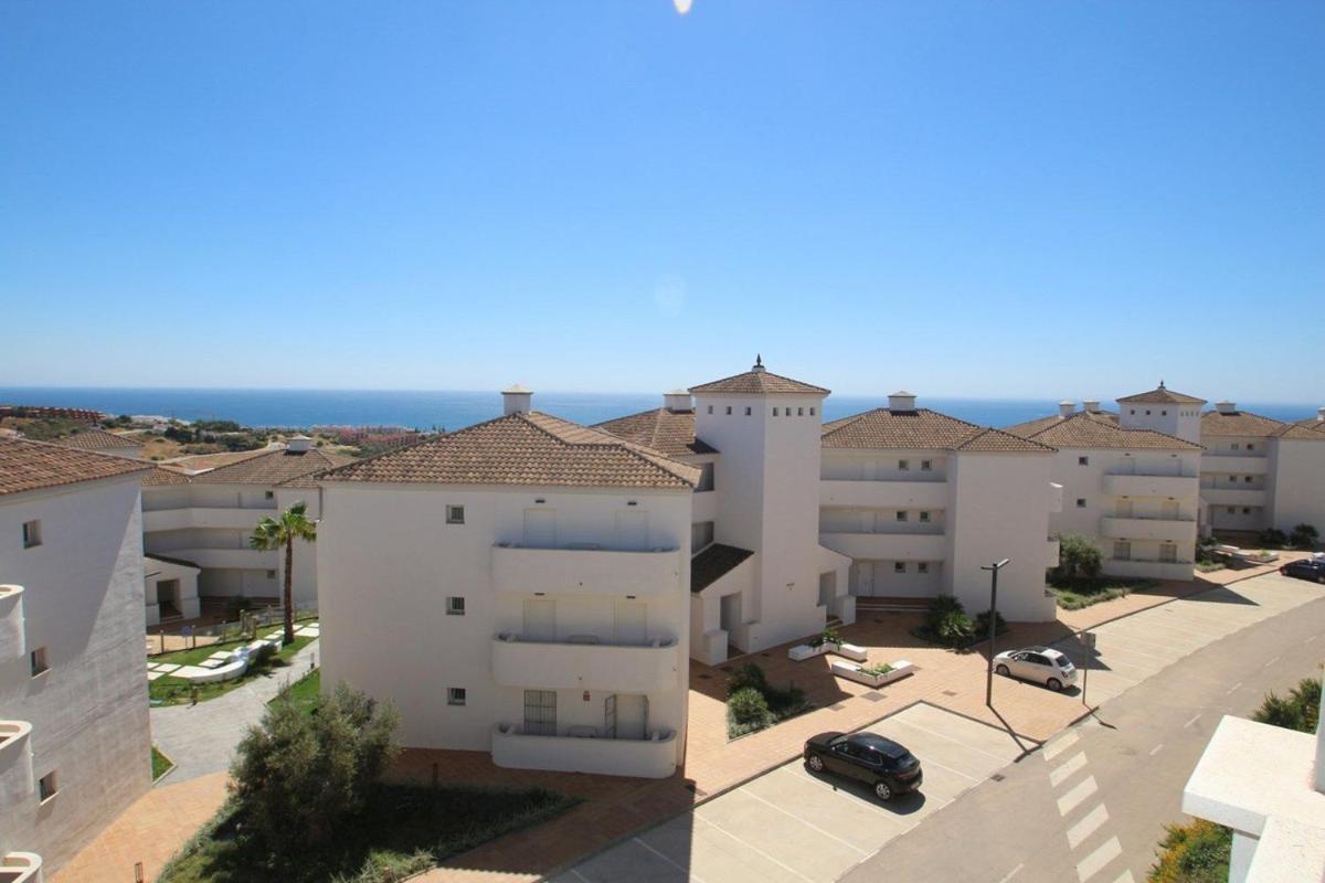 Small Oasis Nelson Mandela Apartment With Sea View, Two Bedrooms, Parking, Terrace And Pool Manilva Εξωτερικό φωτογραφία